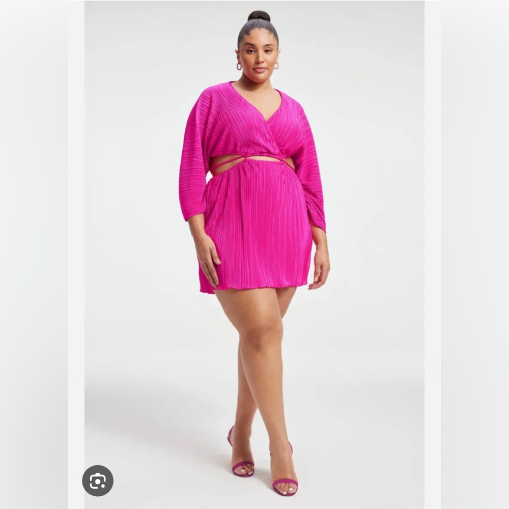 NEVER WORN: Good American Always Fits Plissé Mini Dress